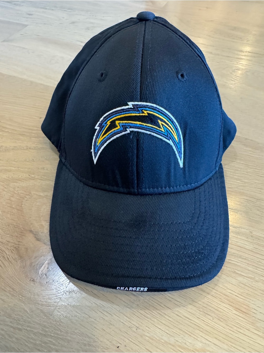 NFL team apparel San Diego chargers cap black size L/XL